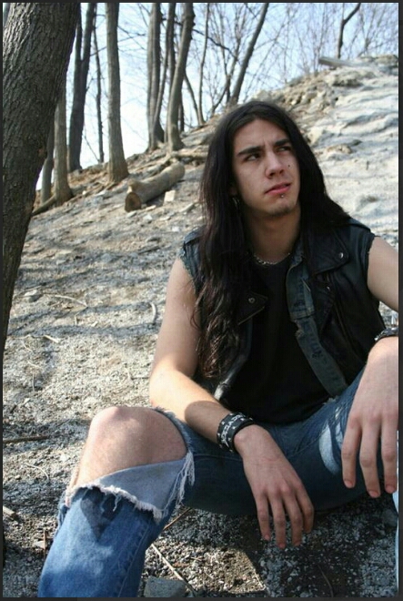 Male model photo shoot of Shadowovdeth