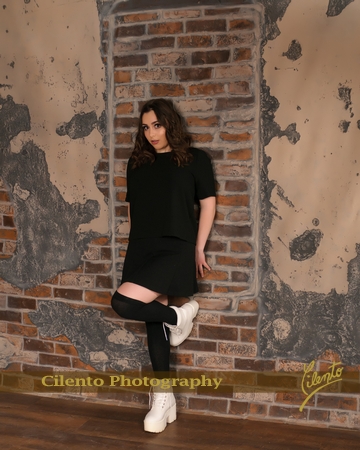 Female model photo shoot of Simone Grach in Deerfield, IL
