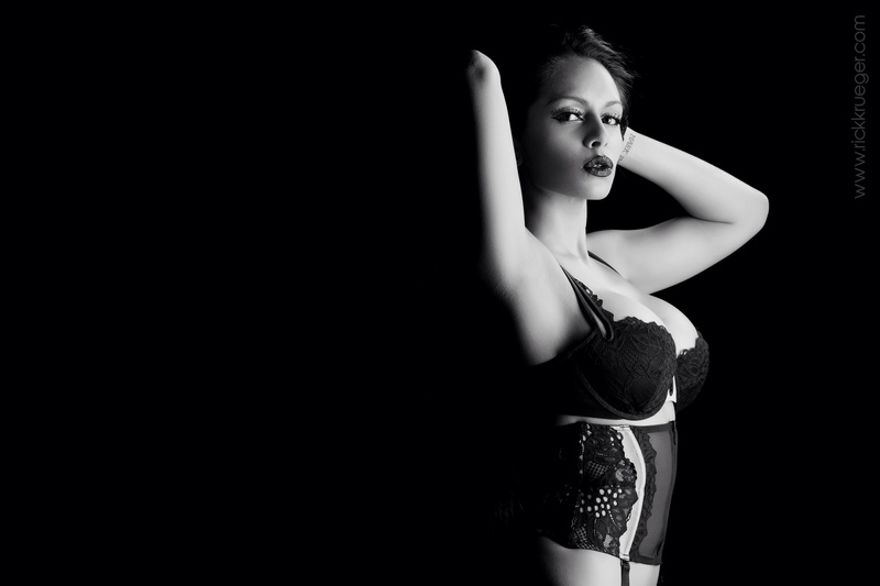 Female model photo shoot of Olivia Mason by Rick Krueger in The Photo Coop
