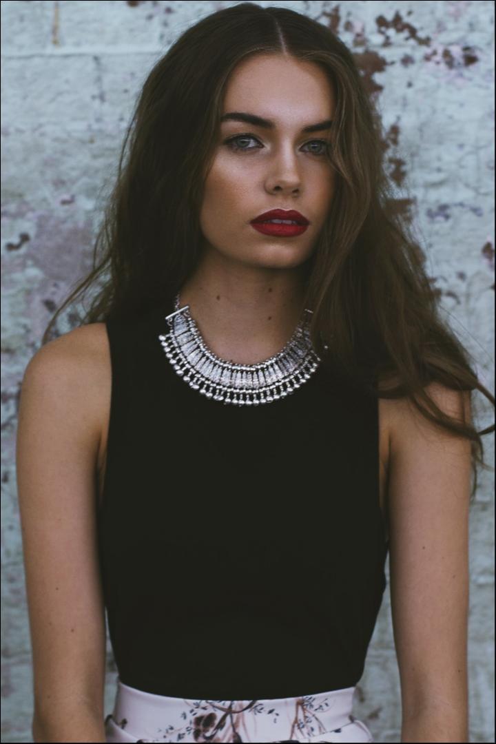 Female model photo shoot of LaurenSymons