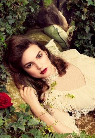 Female model photo shoot of DeniseMoreno