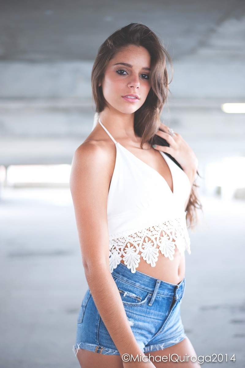 Female model photo shoot of Alayna Michelle