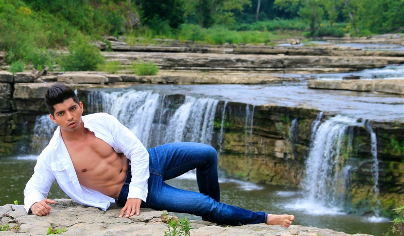 Male model photo shoot of Marthin in Cataracr Falls