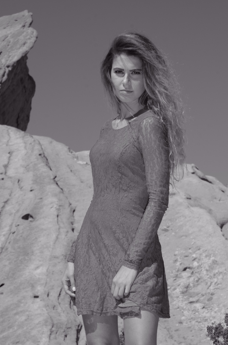 Female model photo shoot of Azerhabibi by Alberto Mirabal in Vasquez Rocks