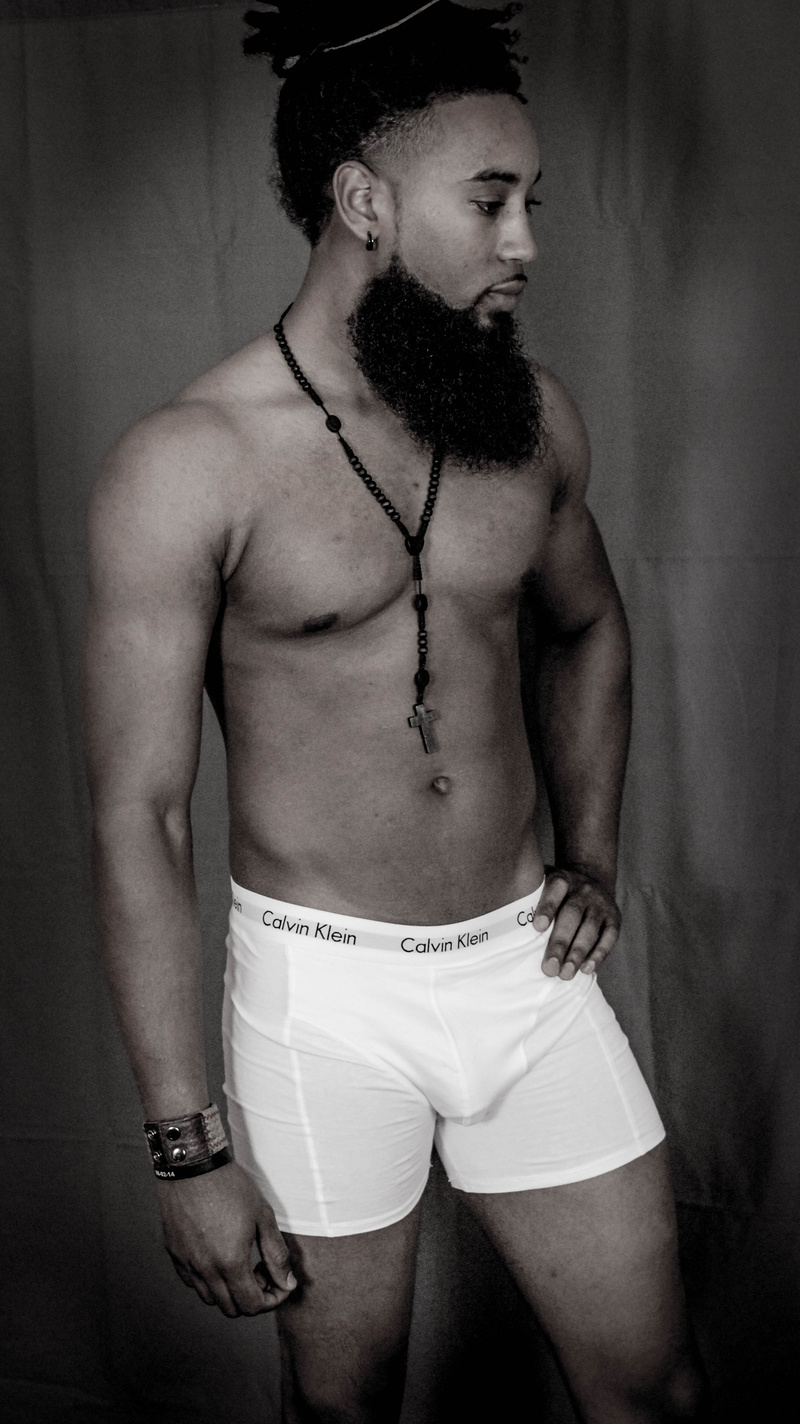 Male model photo shoot of Dfaust54