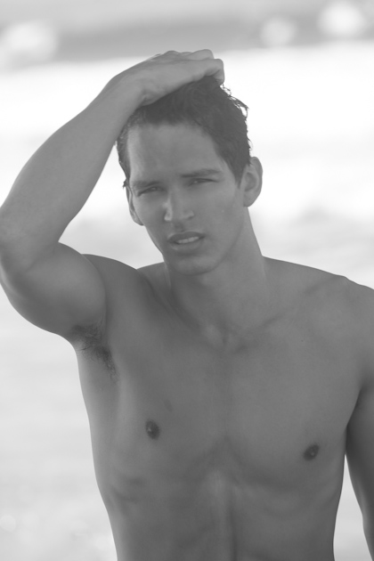 Male model photo shoot of Ricardo Roman Escalante in Venice Beach