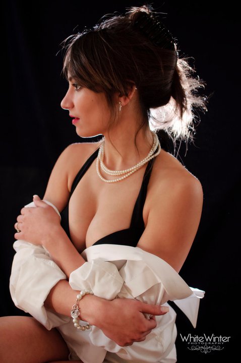 Female model photo shoot of KaylaSa