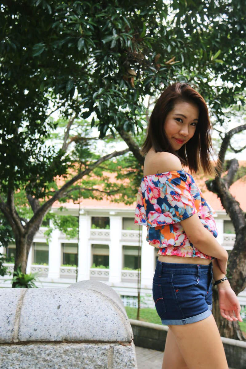 Female model photo shoot of Evelyn Lee YX in Fort Canning Park, Singapore
