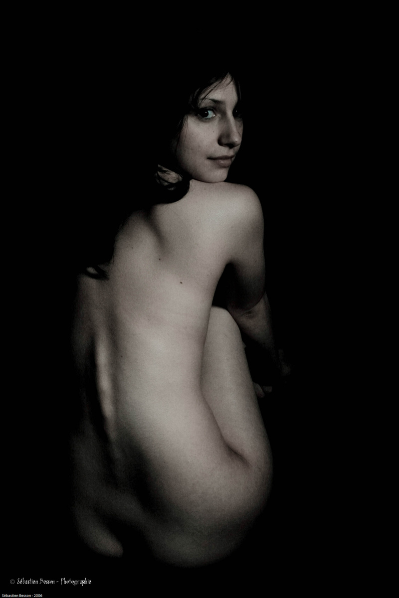 Female model photo shoot of Laura Cinelli by Sebastien Besson