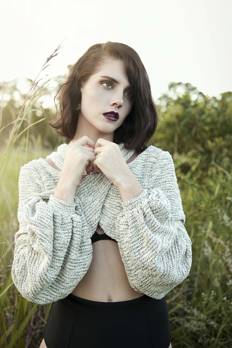 Female model photo shoot of Ravenpics