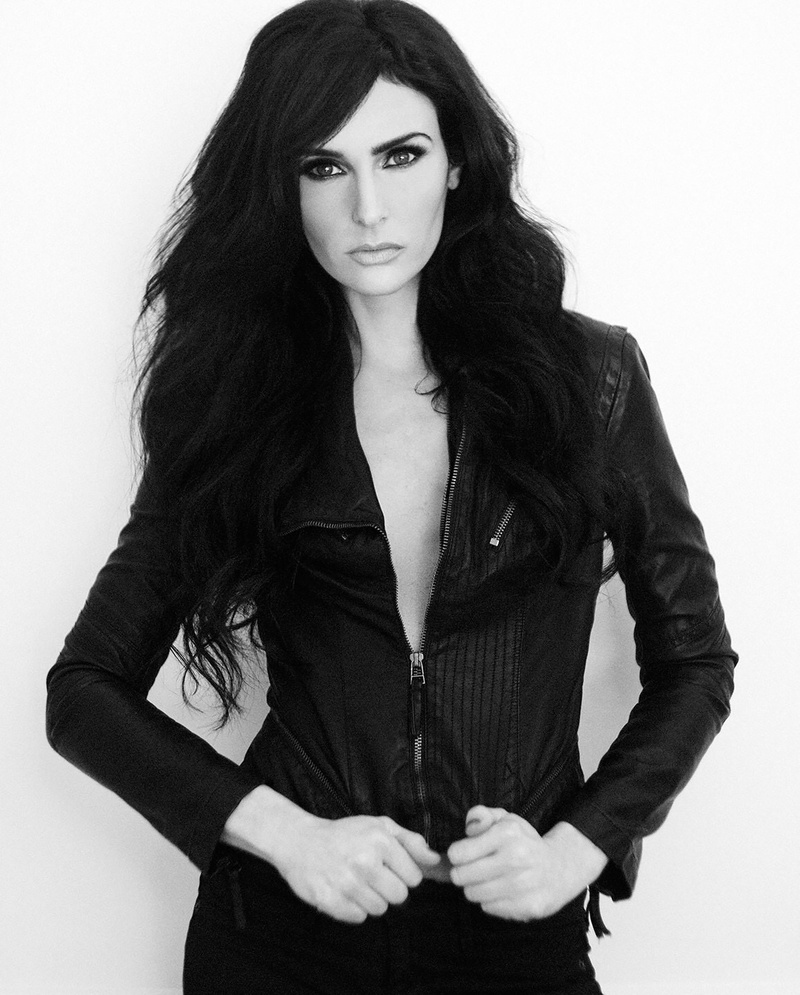 Female model photo shoot of Lindsey Marie by Dan Lippitt