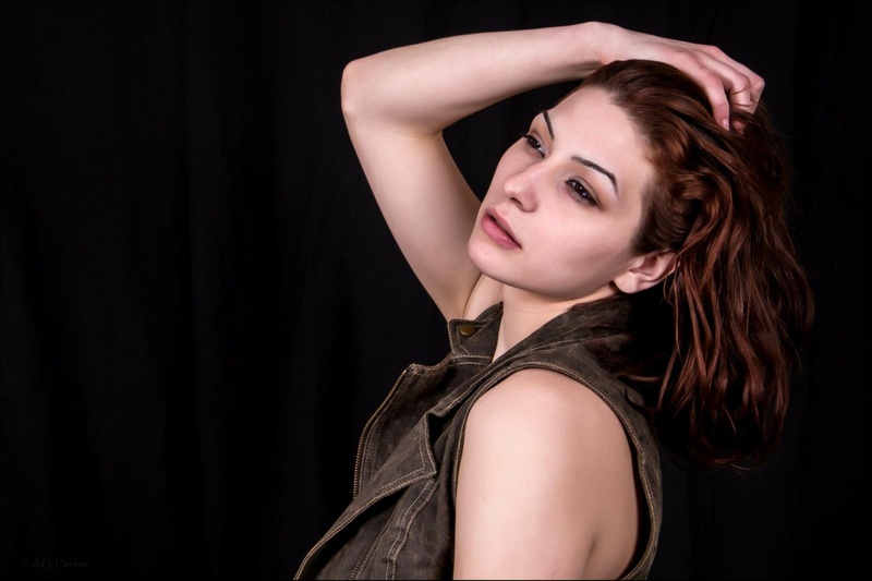 Female model photo shoot of bella_amor
