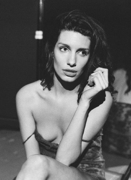 Female model photo shoot of Amber Arrigotti