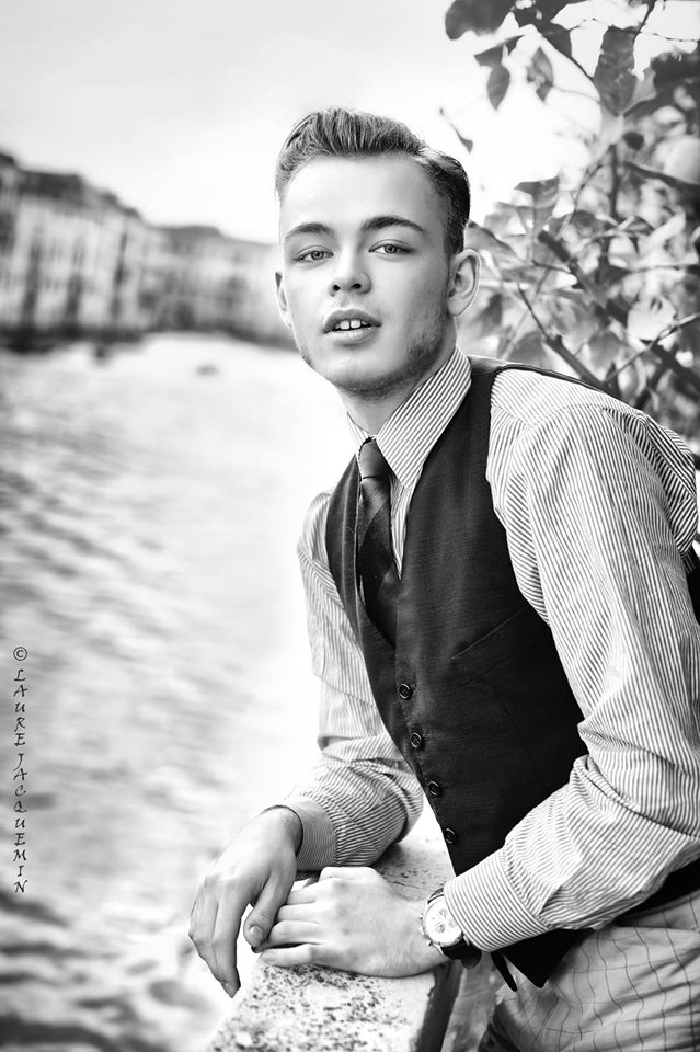 Male model photo shoot of BMaxime in Venise