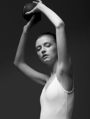 Female model photo shoot of Olenka P