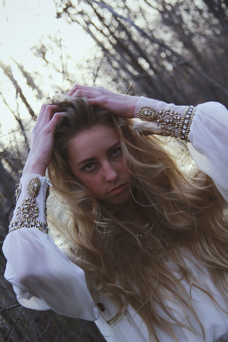 Female model photo shoot of amelia_finley