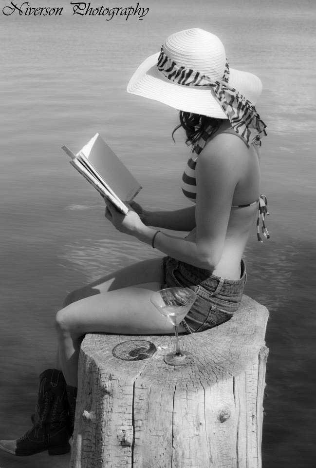 Female model photo shoot of Courtney Zurick in Moses lake 