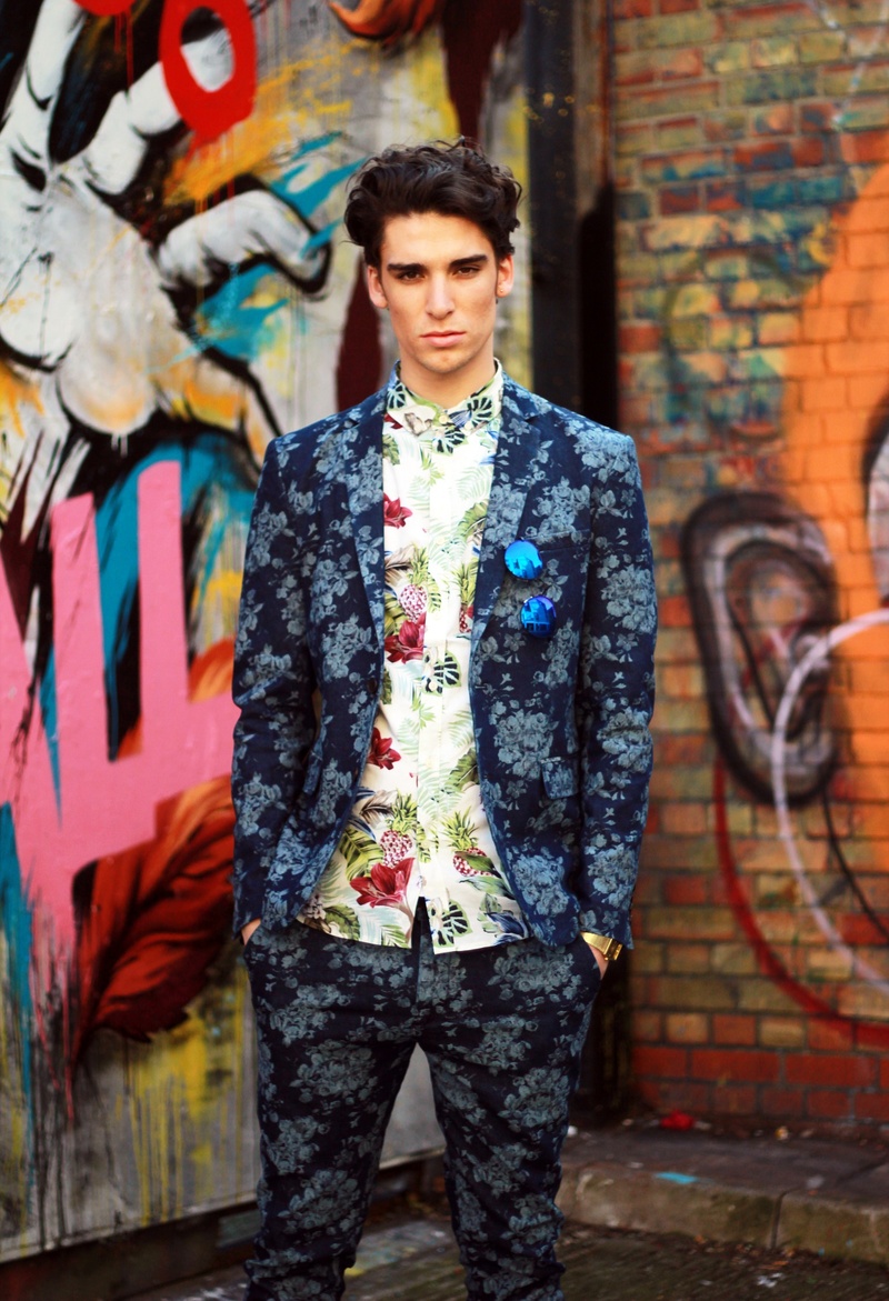 Male model photo shoot of Elliott Rogers in Brick lane
