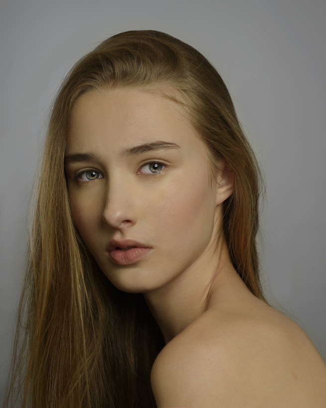 Female model photo shoot of MakeUpIrina