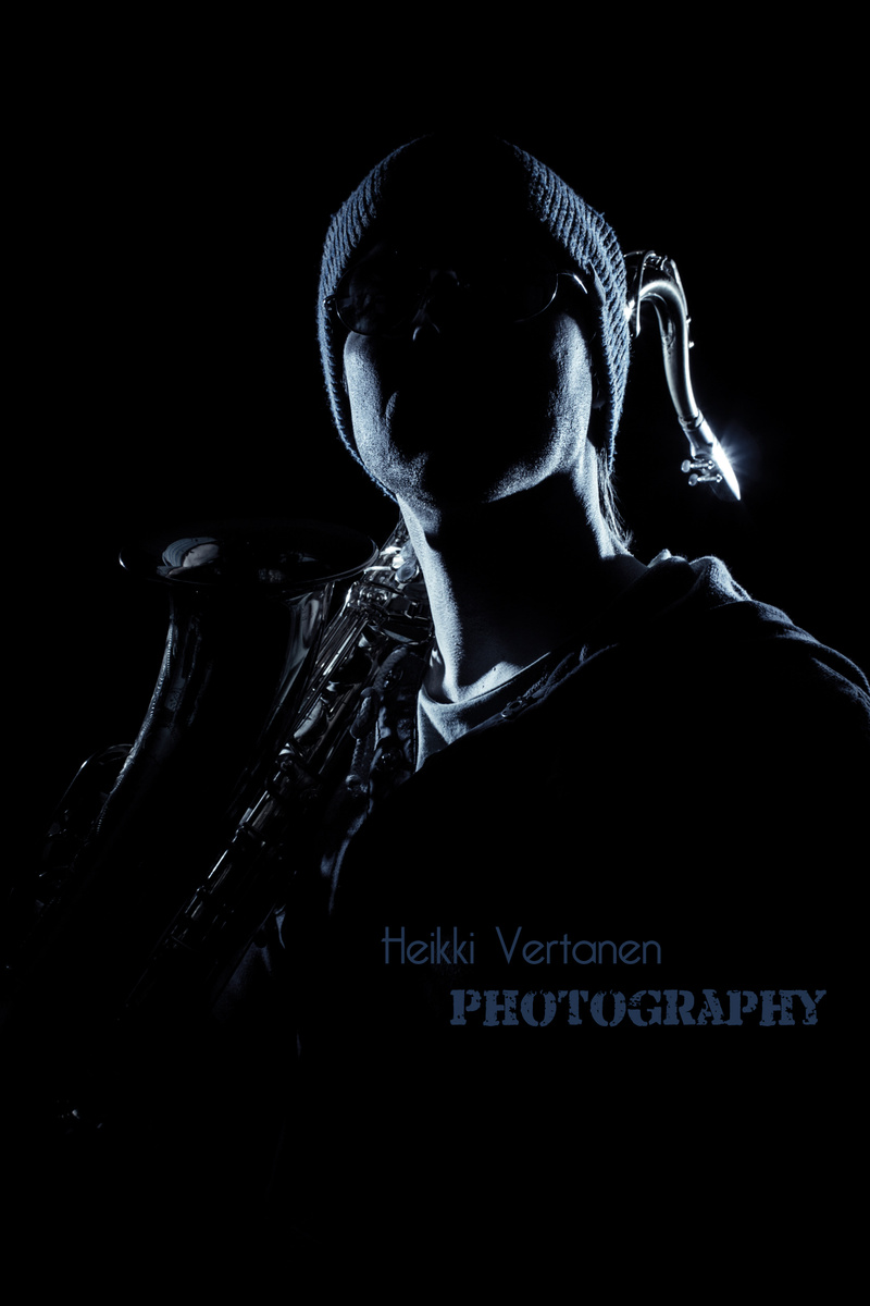 Male model photo shoot of Heikki Vertanen Photography