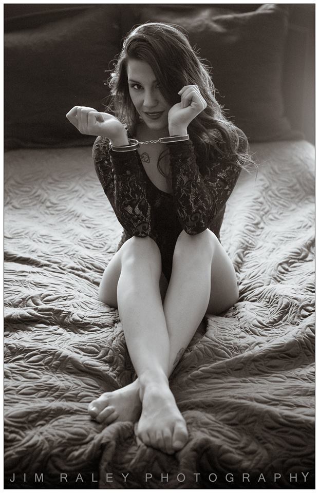Female model photo shoot of Amanda Wolf_01