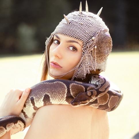 Female model photo shoot of Lara Bond