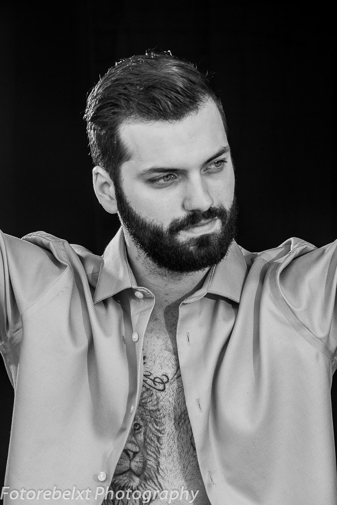 Male model photo shoot of Fotorebelxt Photography