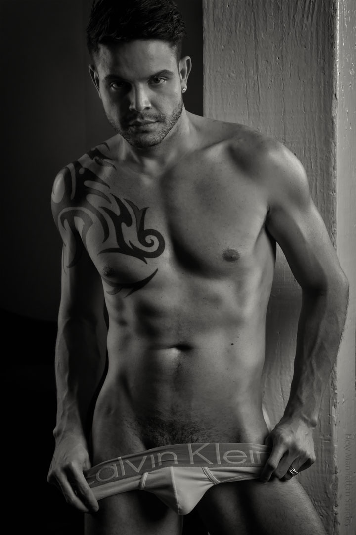 Male model photo shoot of Iggy Echeverri