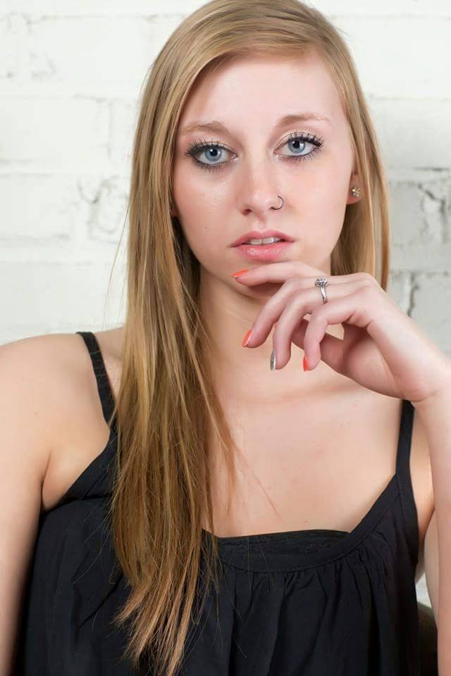 Female model photo shoot of RKelsey98