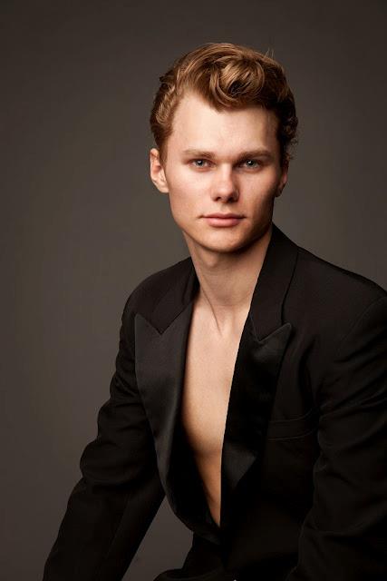Male model photo shoot of Aleks Popkov