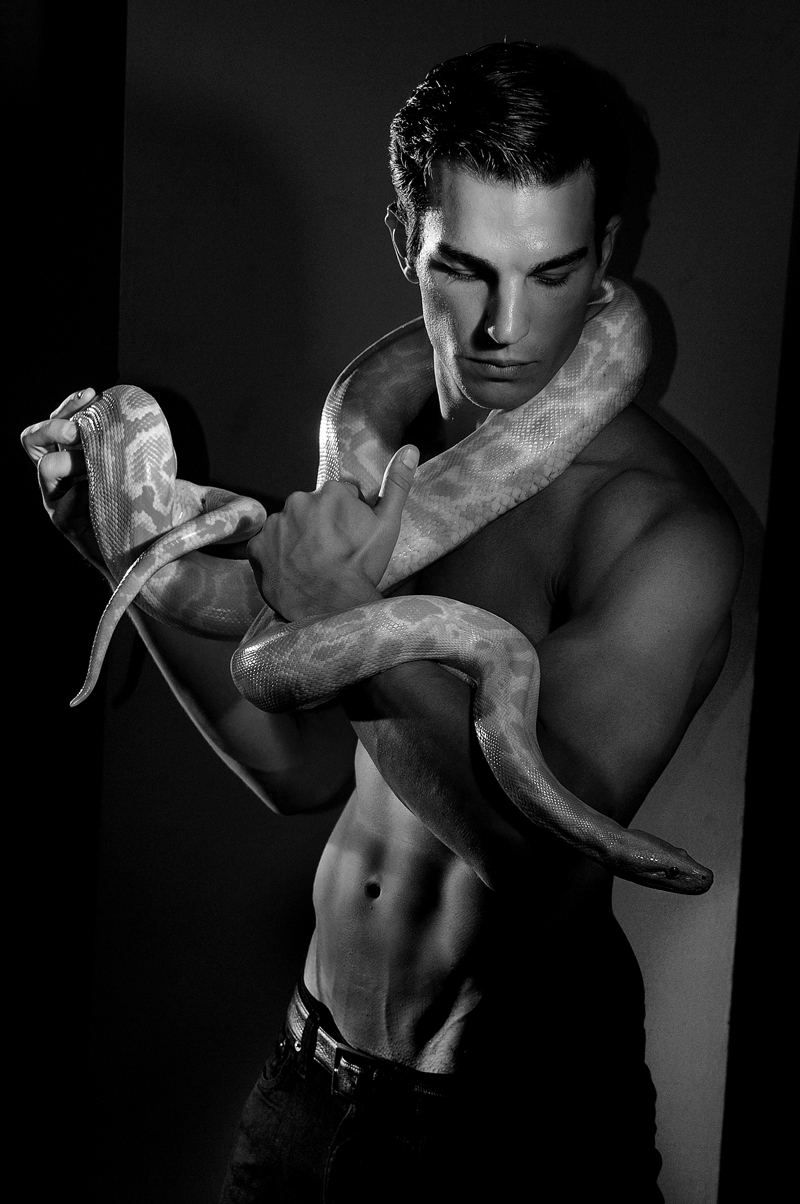 Male model photo shoot of Edwin Vargas in NY