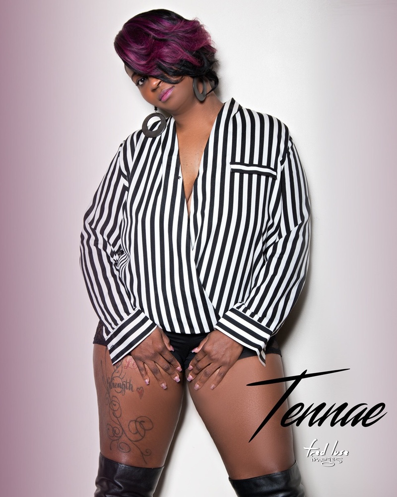 Female model photo shoot of tennae1