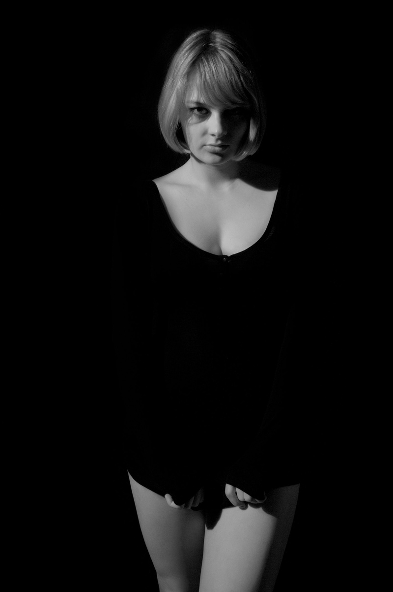 Female model photo shoot of Emily Manning by yoshuaS