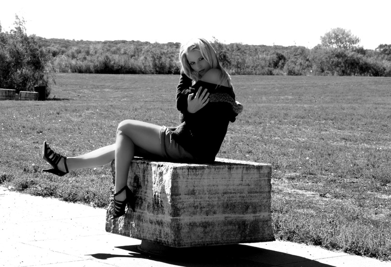 Female model photo shoot of soniablade88 in Iowa