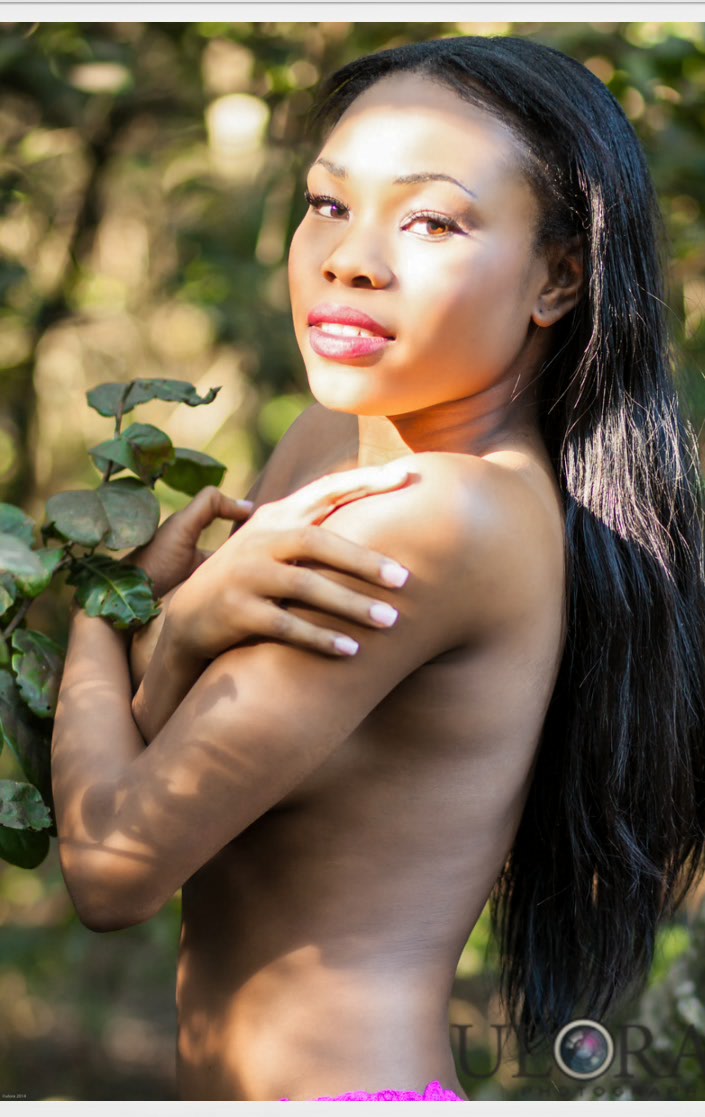 Female model photo shoot of Daphnie 