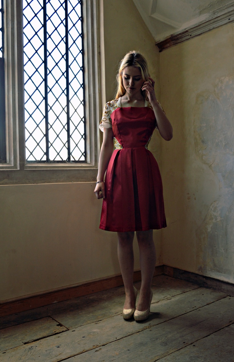 Female model photo shoot of Issycherrymanuk in Sevenoaks