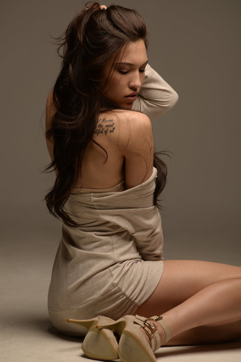 Female model photo shoot of kayleedey