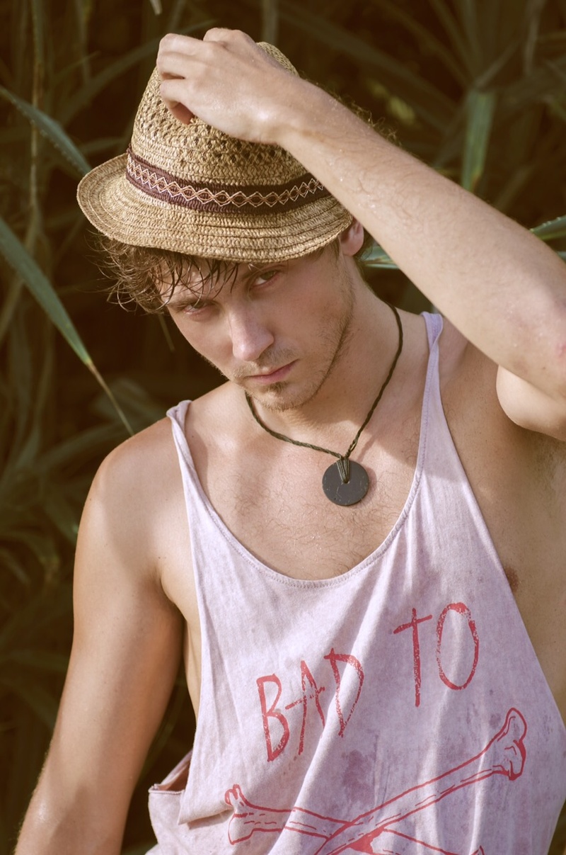Male model photo shoot of Sergey Grokhotov