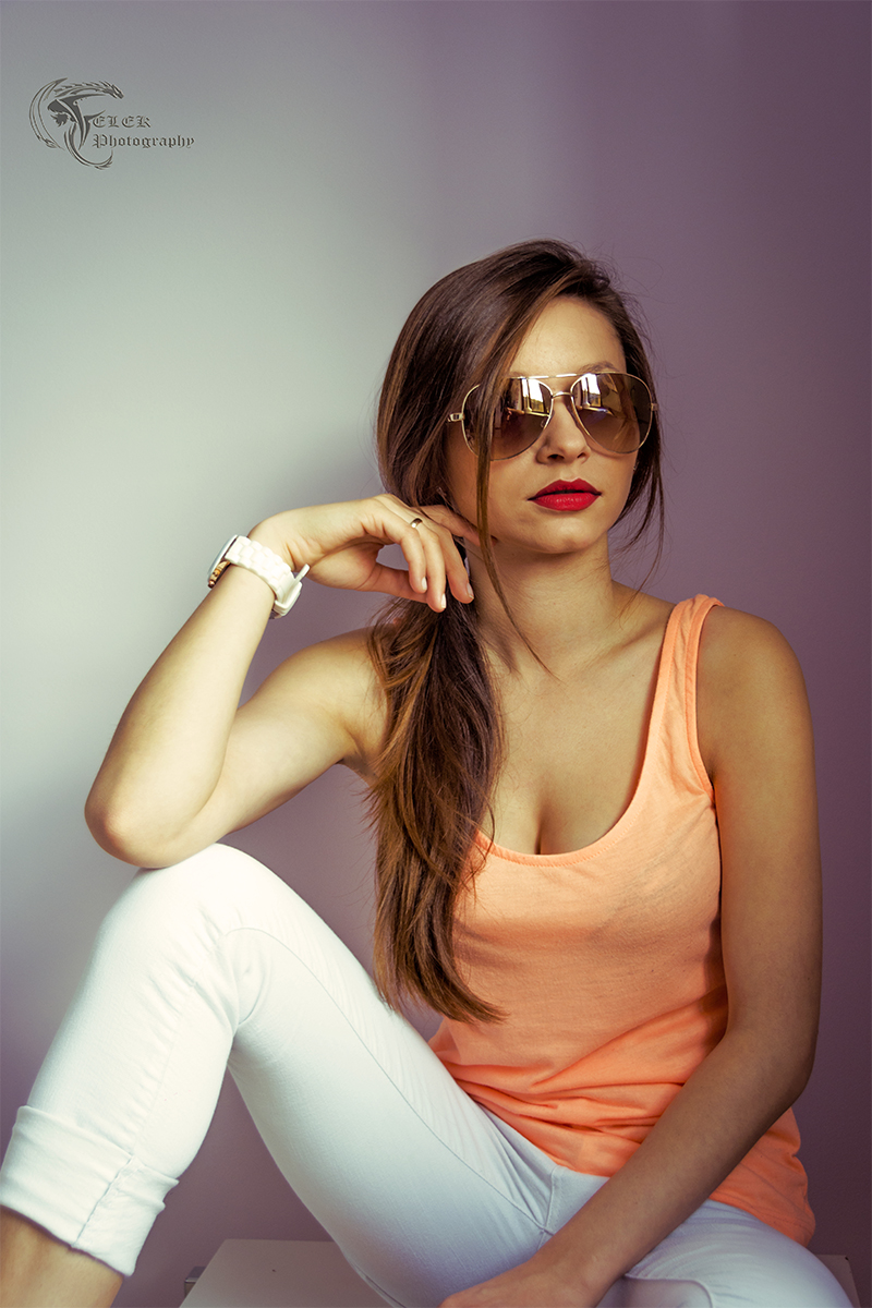 Female model photo shoot of Margarita93