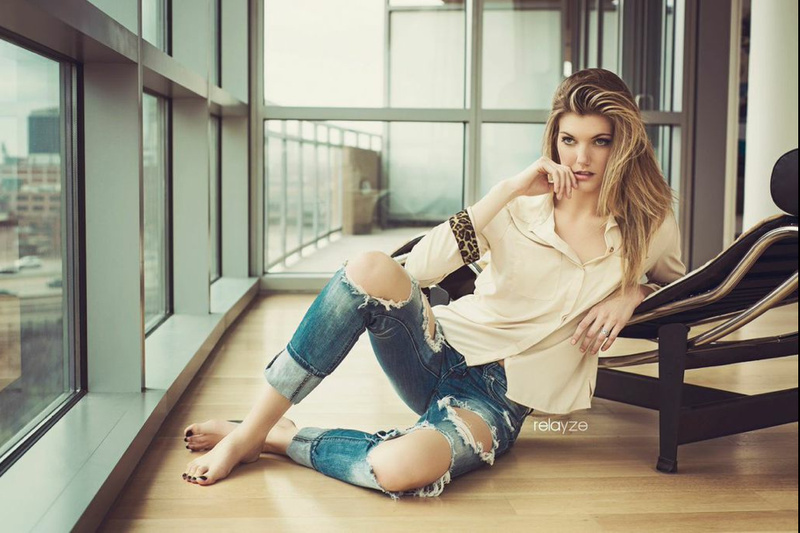 Female model photo shoot of katieejoo  in Dallas