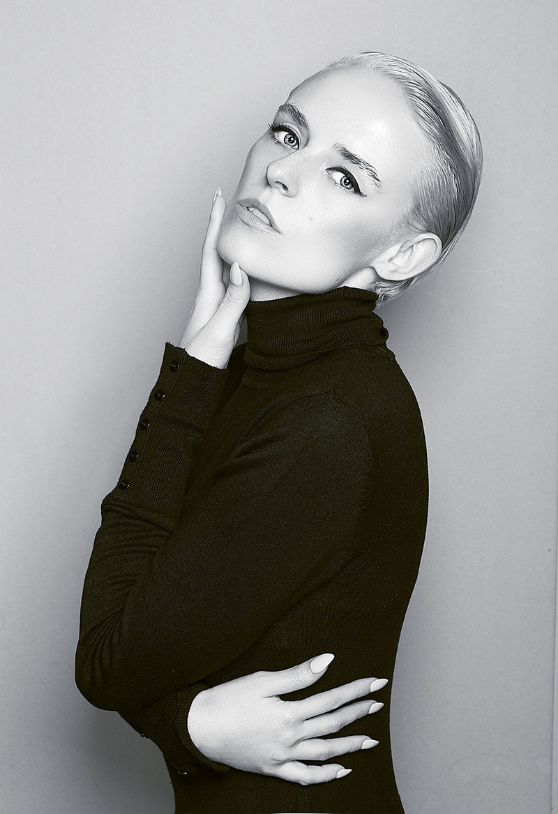 Female model photo shoot of Noemie Asbyornsen in London Studios