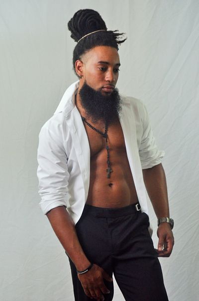 Male model photo shoot of Dfaust54