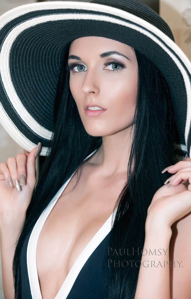 Female model photo shoot of Brianna Hile in Las Vegas, Nevada