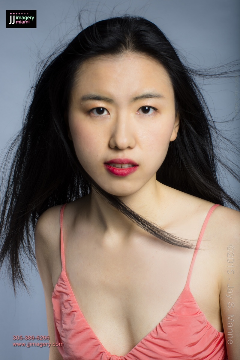 Female model photo shoot of taizisha