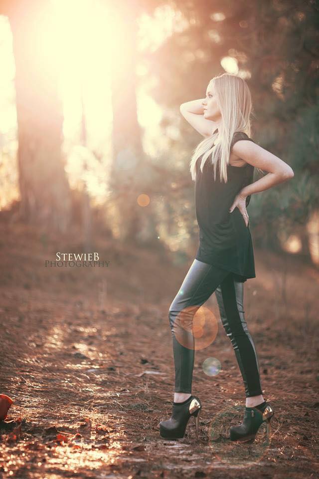 Female model photo shoot of SilveryLeo