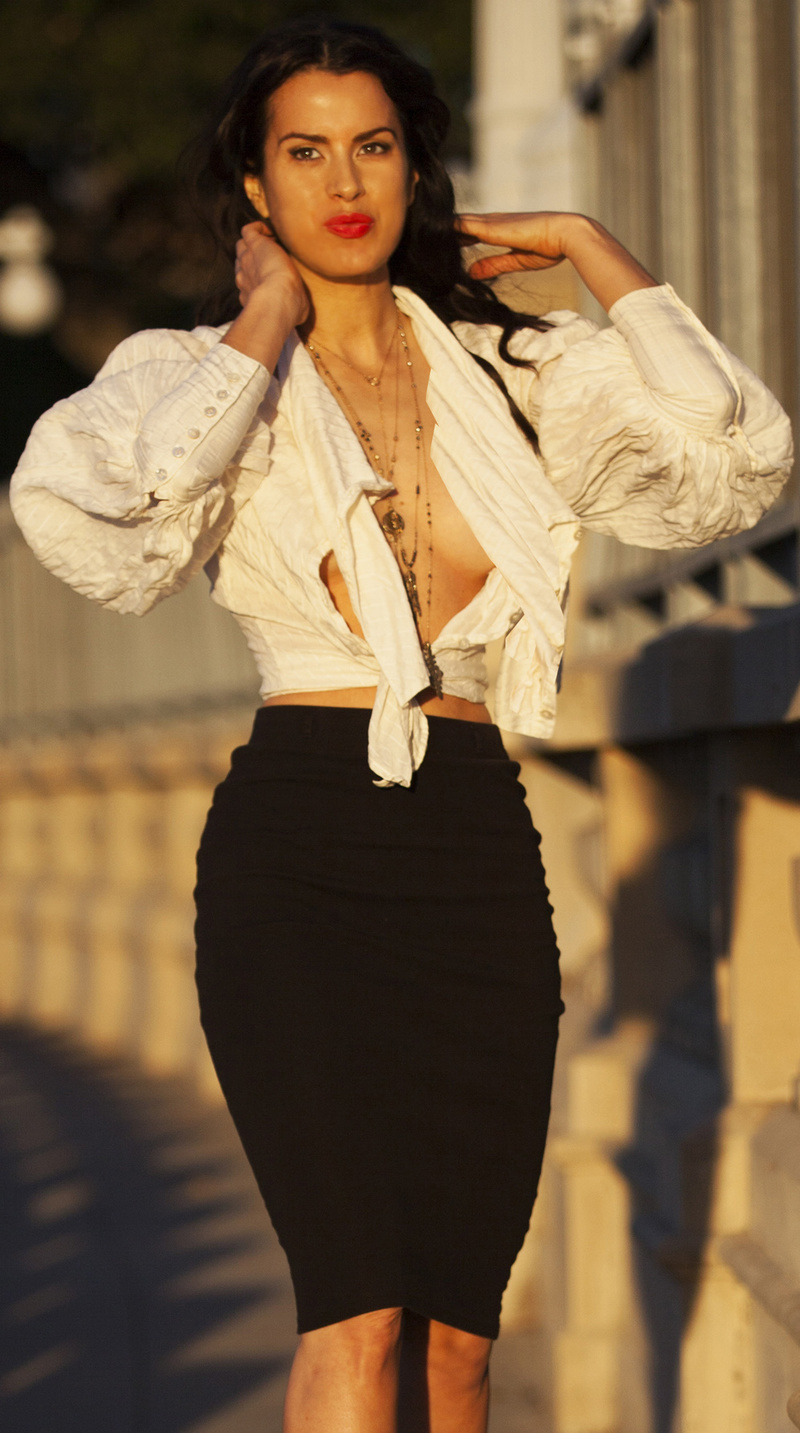 Female model photo shoot of Naomi Satya Deborah