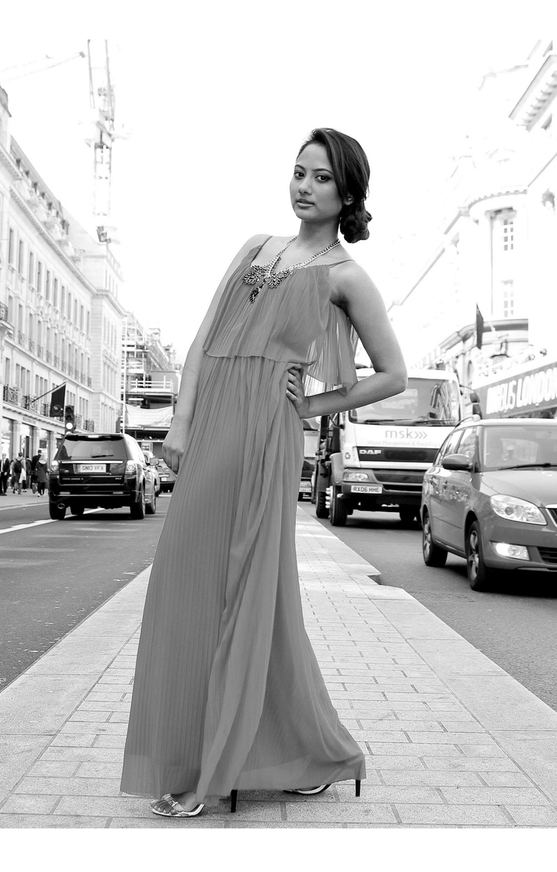 Female model photo shoot of JenniferGomes in London