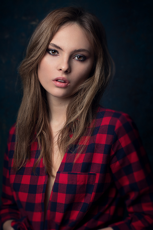 Female model photo shoot of ulianaeme