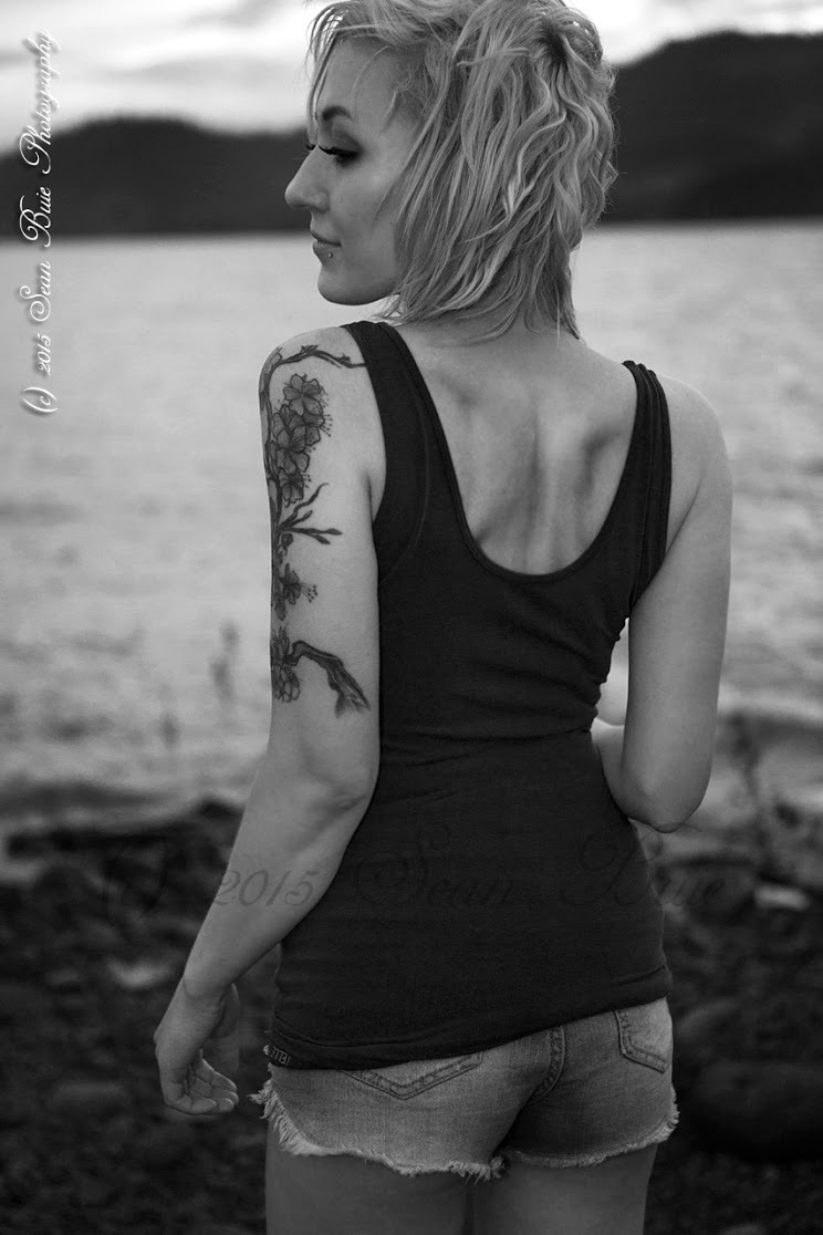 Female model photo shoot of sarativa by Sean Buie in pnwonderland