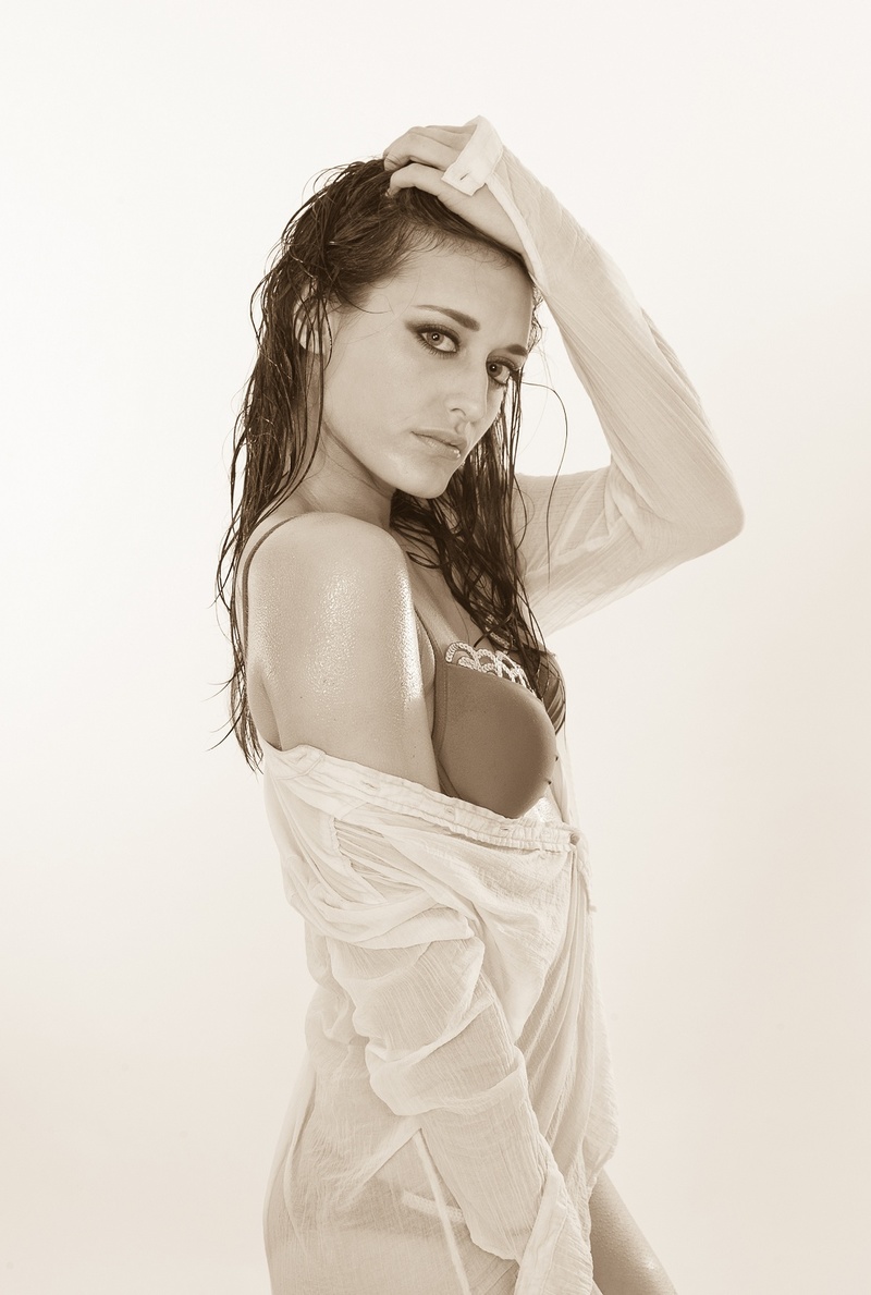 Female model photo shoot of Amanda Galioto in Buffalo, NY